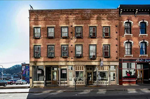 241 Main St #1 Photo 1 241 Main St #1 Photo 1
