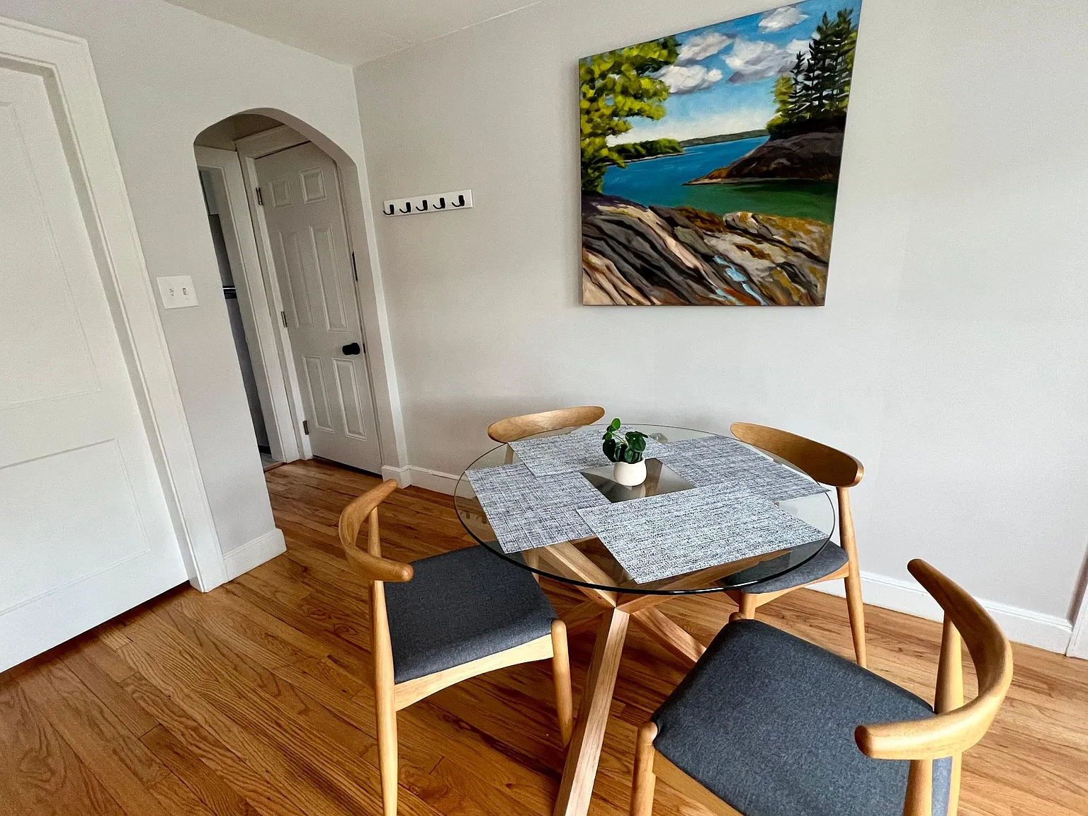 12 Willard St — Photo 4