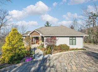 46 Courseview Dr, Weaverville, NC 28787