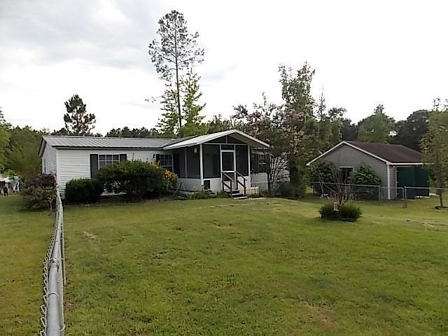 1st image of 4529 Pond Cir