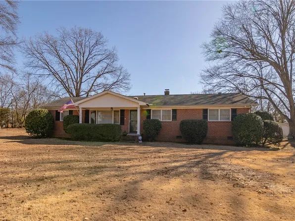 414 Mapleton Dr, Greenville, SC 29607