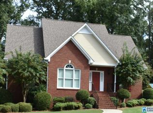 6923 Woodvale Ln, Trussville, AL 35173