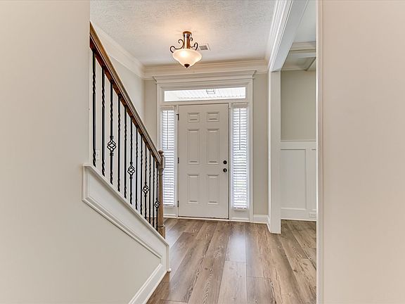 5th image of 1864 Preservation Cir