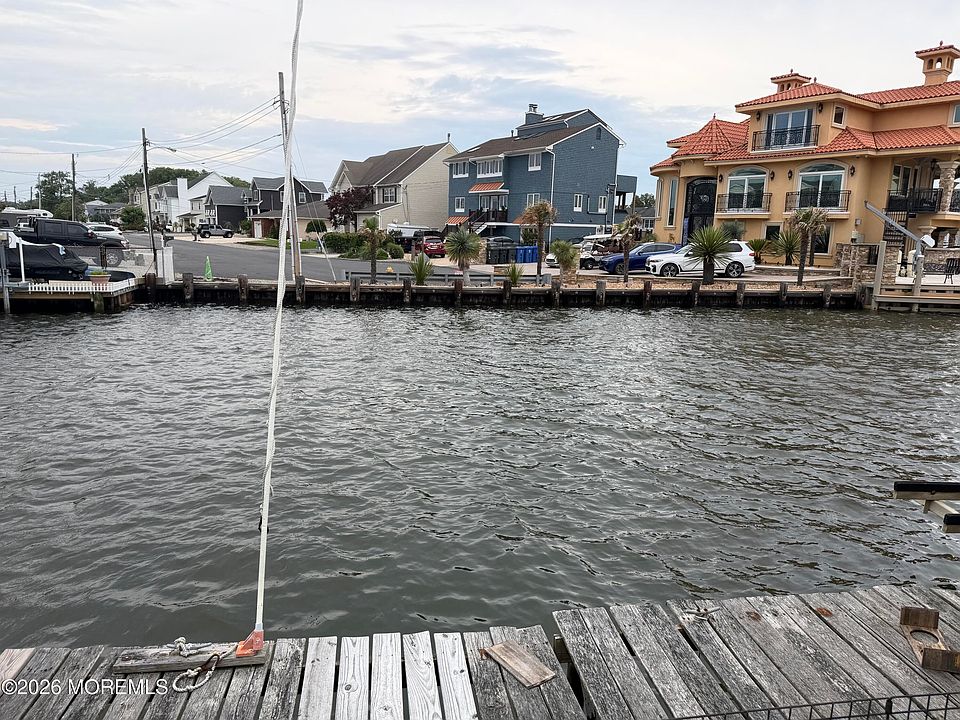 1st image of 242 Bay Stream Drive