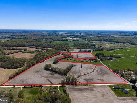 3rd image of 17619 Melville Rd