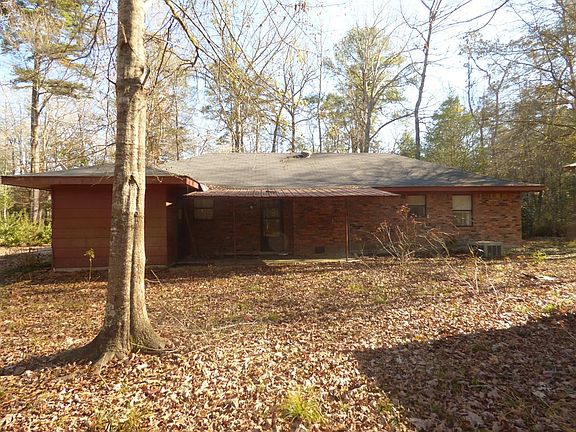 5th image of 1058 Dogwood Ln