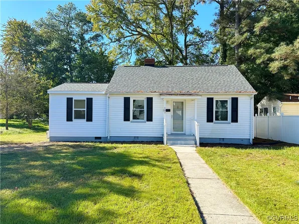 107 E Magruder St, Sandston, VA 23150