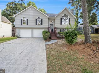 340 Fox Trail Dr, Atlanta, GA 30349