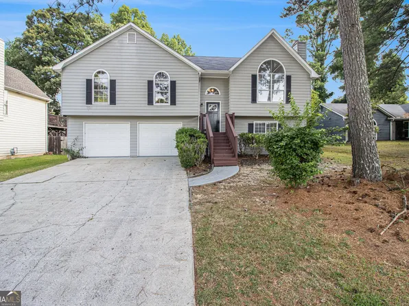 340 Fox Trail Dr, Atlanta, GA 30349