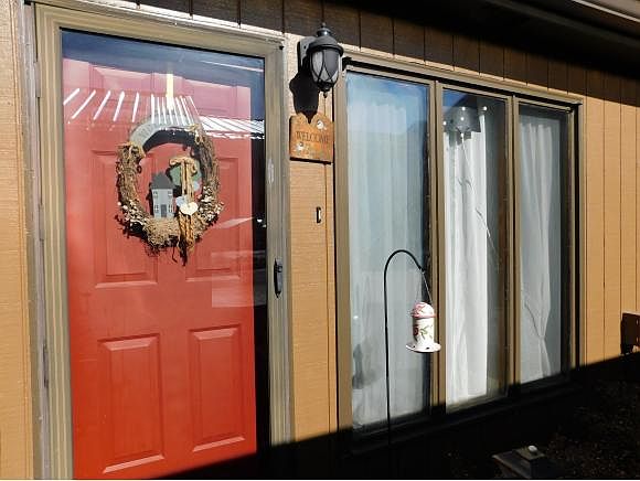 1st image of 520 Fleetwood Ct