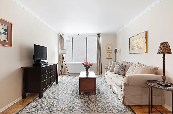 Sold by Compass | media 7