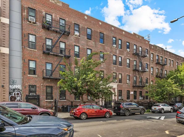 101 Linden Street image 1 of 20