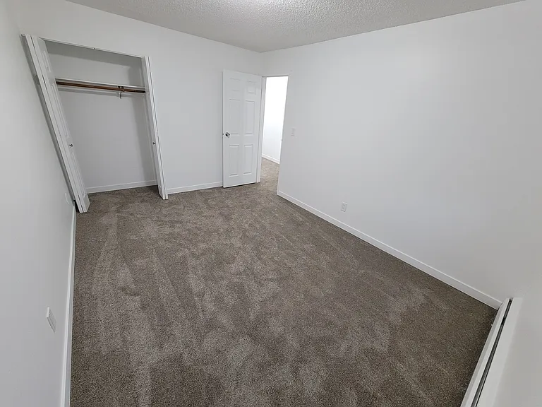 274 W 2nd St #207 — Photo 26