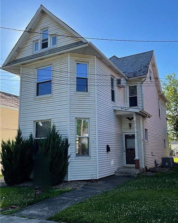 1st image of 315 E Montgomery St