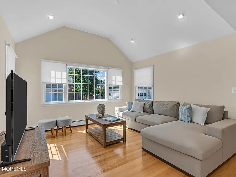 807 Prospect Ave — Photo 17