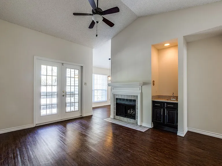 8550 Fair Oaks Xing #204 — Photo 2
