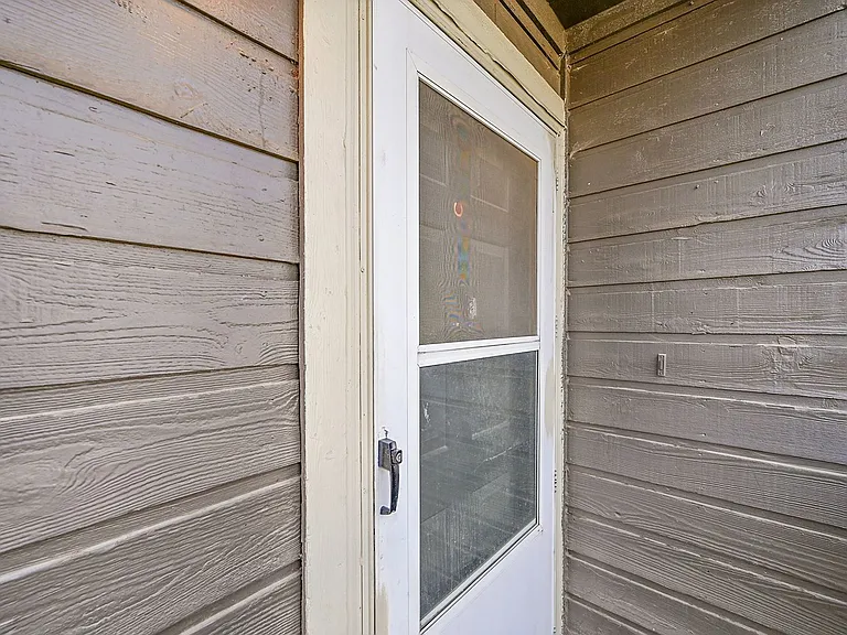 1051 Mazatlan Cir #D — Photo 3
