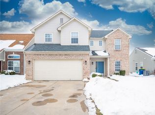 2590 Longleaf Dr, Greenwood, IN 46143