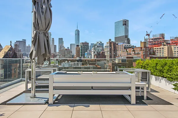 Rented by Compass | media 33