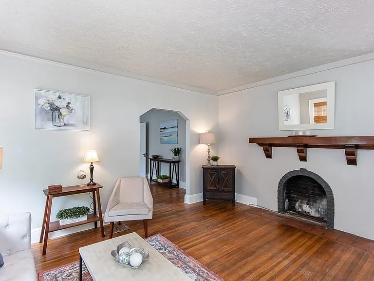 2533 Bayard St — Photo 10