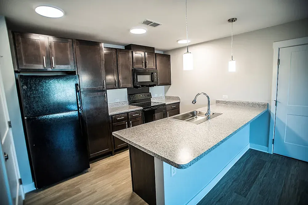 Riverbend Flats — Photo 3