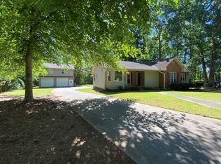 118 Princess Ct, Greenwood, SC 29646