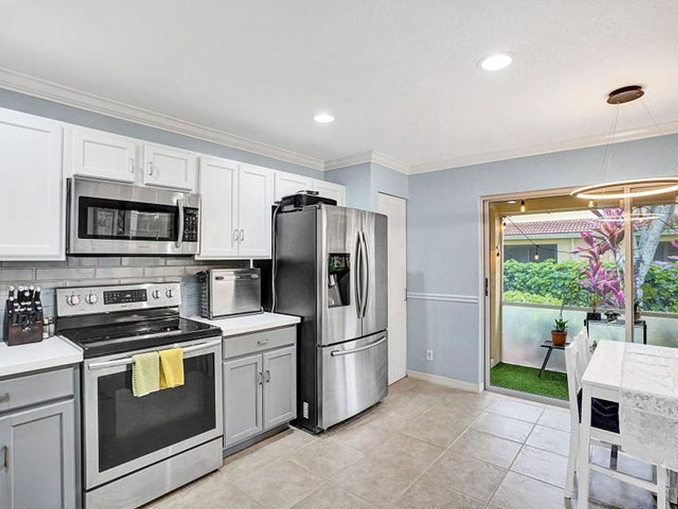 1st image of 1715 Arezzo Cir