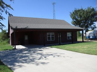 148 Mill St, Emory, TX 75440