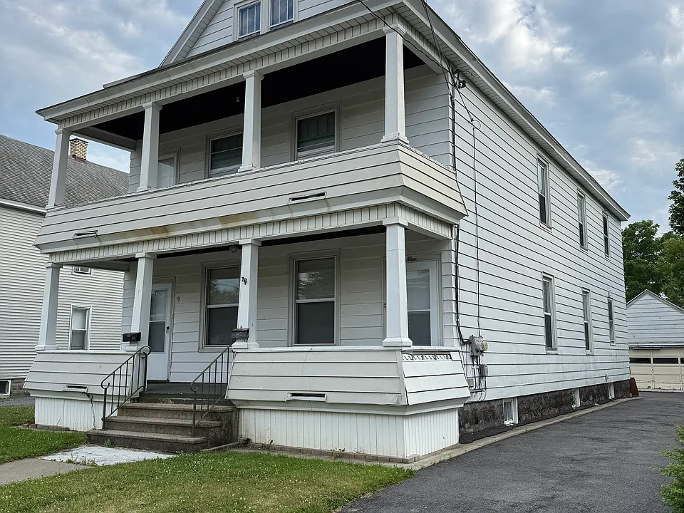 9-11 Teller St #1