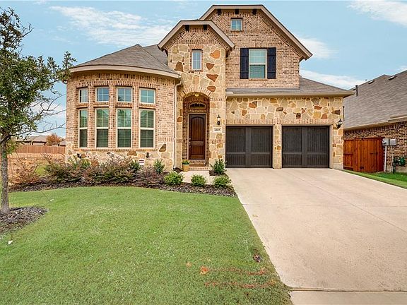 3rd image of 6805 Helena Way