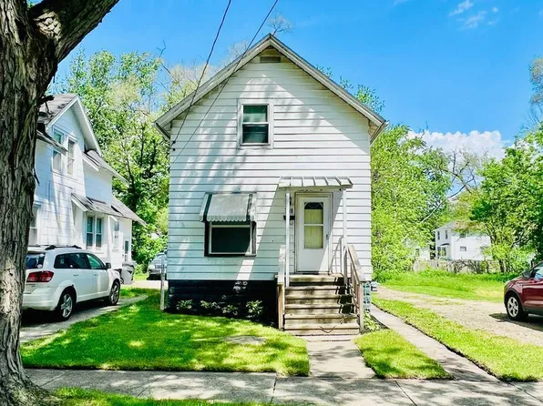 708 Elizabeth St, Kalamazoo, MI 49007