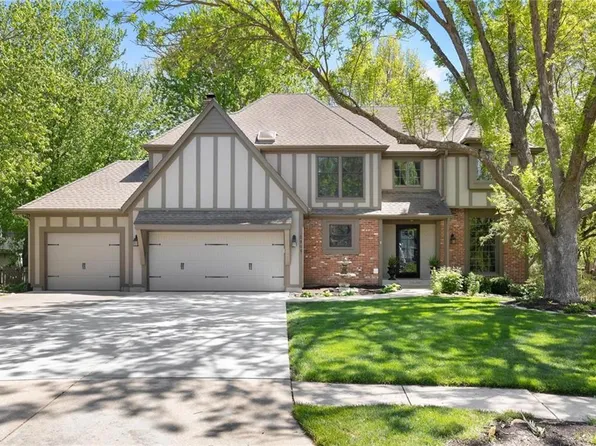 2905 W 131st St, Leawood, KS 66209