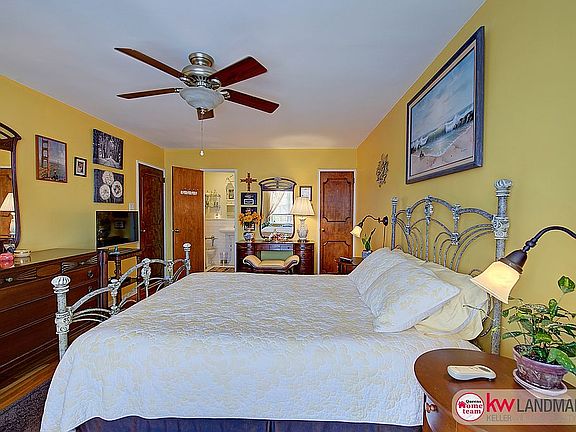 5th image of 86-11 151st Ave #6M