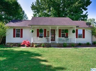 328 Hunter Rd, Hazel Green, AL 35750