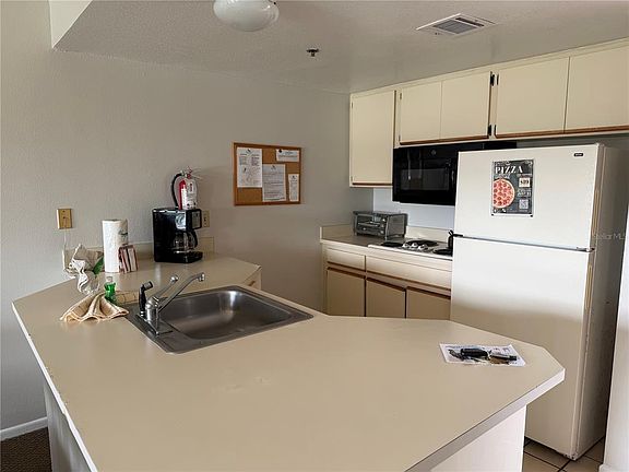 4th image of 6324 PARC CORNICHE DRIVE #1202