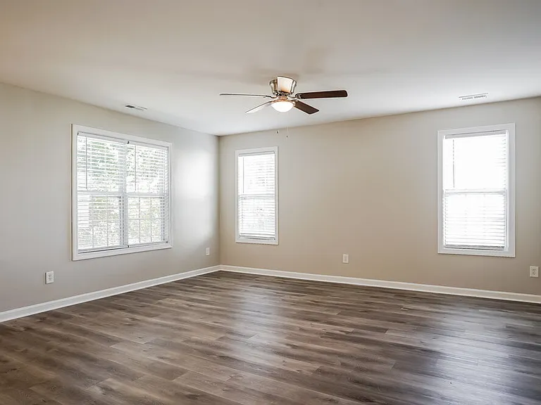 3206 Hayling Dr — Photo 6
