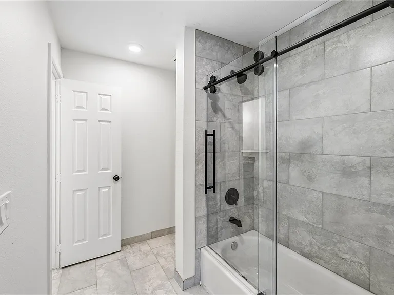 6138 Brookfield Dr #A — Photo 16