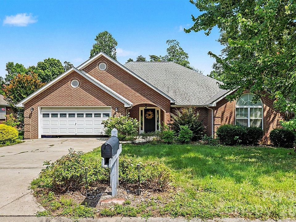 1st image of 1318 Crown Ridge Dr