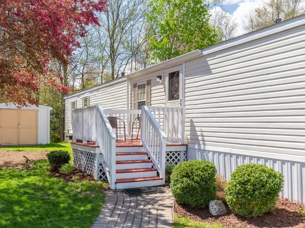 15 Rex Drive, Concord, NH 03303