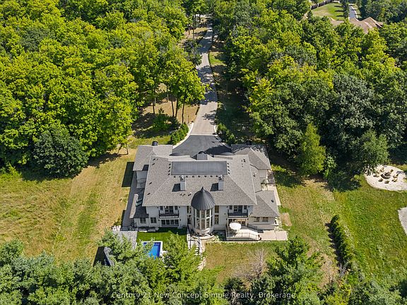3rd image of 2637 Bluffs Way