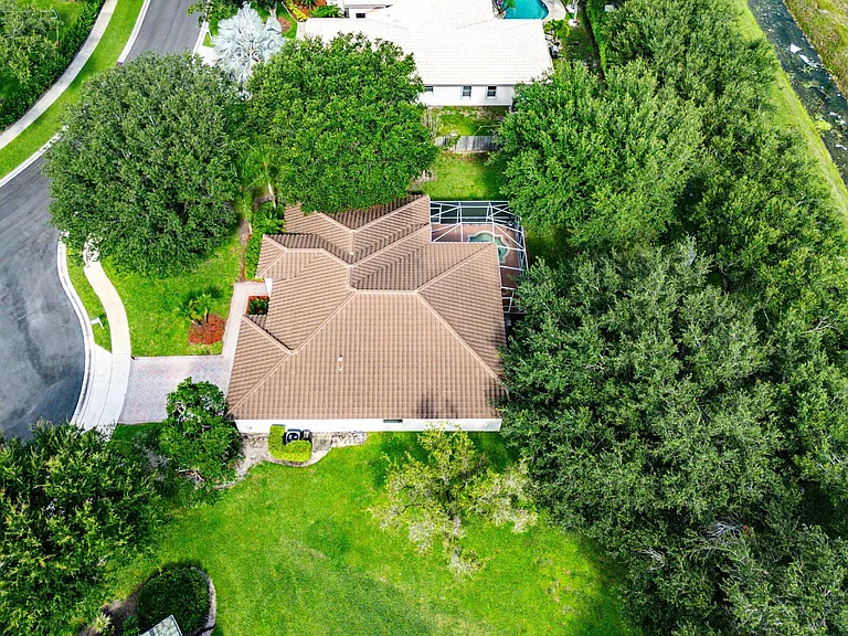 4378 Danielson Dr — Photo 27