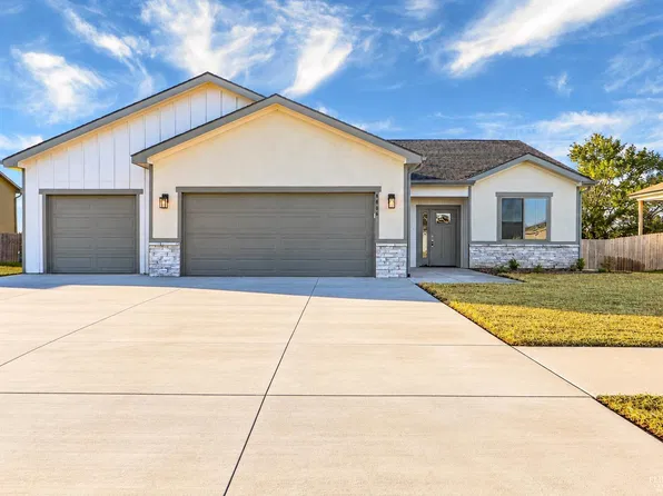 8606 William Dr, Manhattan, KS 66502