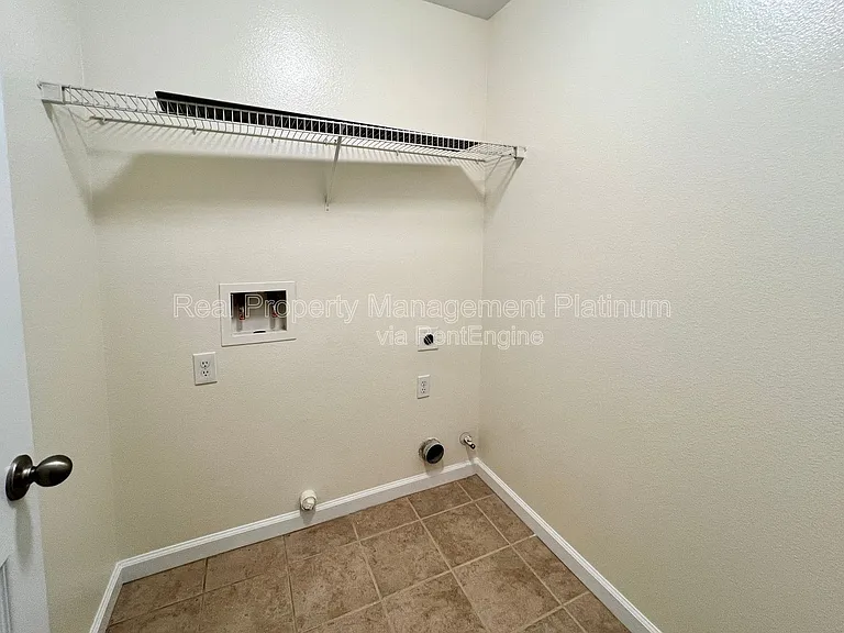 6646 E Montecito Ave — Photo 8
