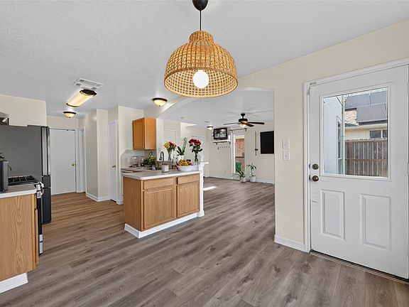 2nd image of 6710 Highwind Bend Ln