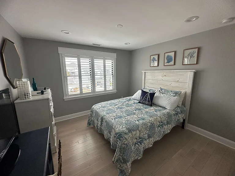 726 W Shore Dr — Photo 30