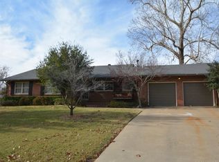 4184 S Birmingham Pl, Tulsa, OK 74105