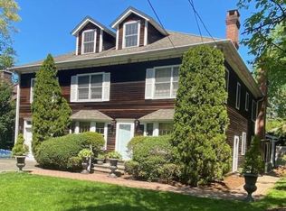 22 Mead Ave, Cos Cob, CT 06807