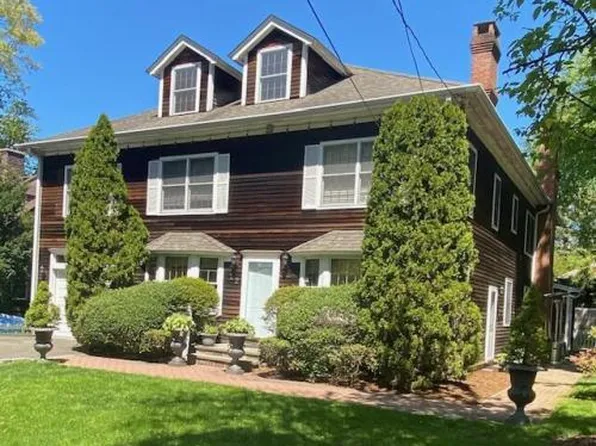 22 Mead Ave, Cos Cob, CT 06807