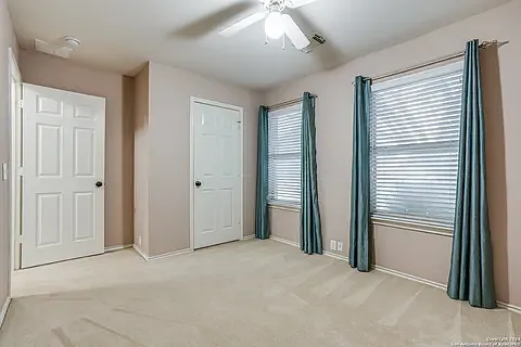 8102 Rosespur Park — Photo 18
