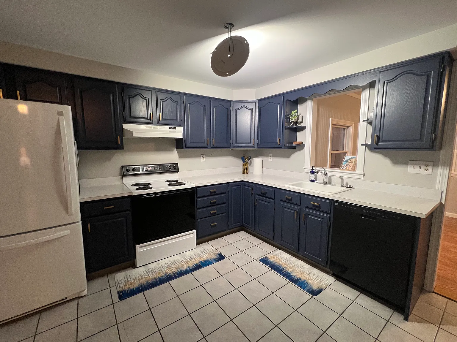 4 bed, 1.5 bath, 1662 sqft, $2,800 — Photo 4